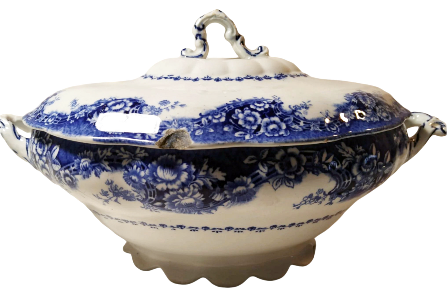 19th-Century English Blue and White Tureen