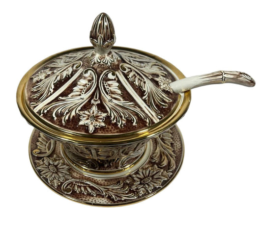 20th-Century Hand-Crafted Alcobaça Tureen with Floral and Scrollwork Motif, Gold Trim, and Matching Ladle