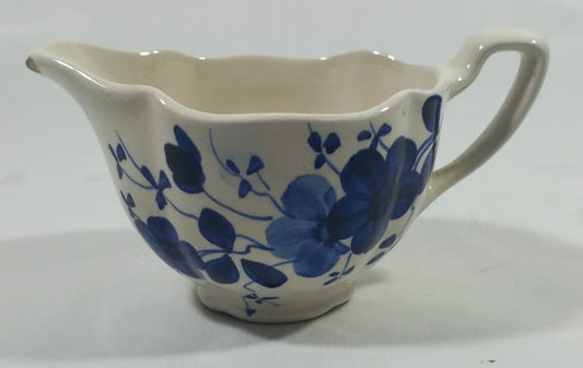 Sacavém Blue Floral Gravy Boat – Hand-Painted, 19th Century