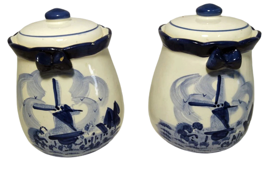 Pair of 19th-Century Portuguese Pharmacy Jars – Alcobaça Factory